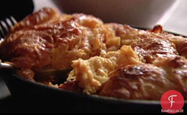 Budino di croissant al caramello