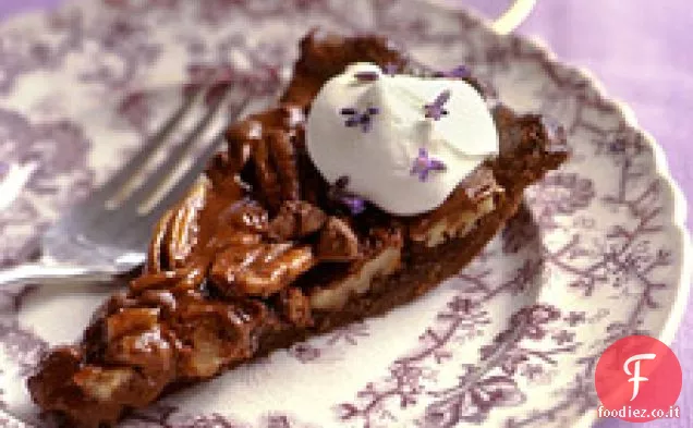 Torta di noci pecan al cioccolato con crosta di cioccolato