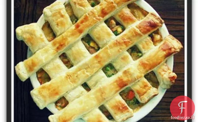 Facile Mini pollo Pot Pie con pasta sfoglia