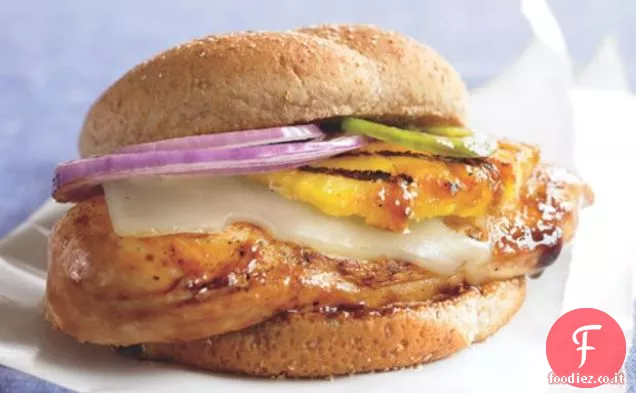 Panino con pollo e ananas alla griglia