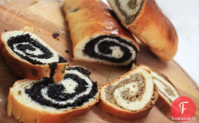 Rotoli di semi di papavero e noci