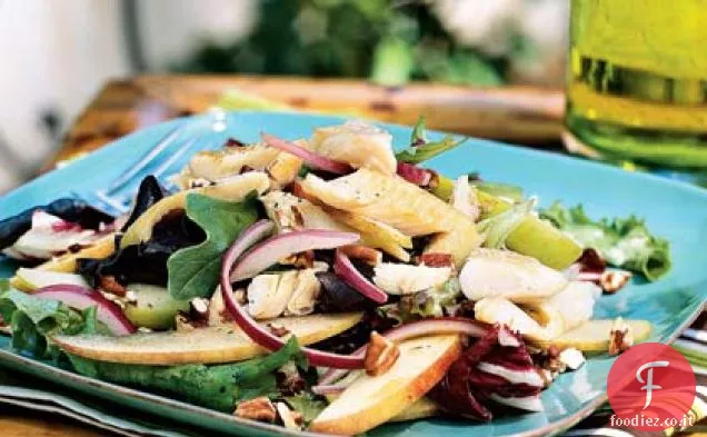 Insalata di trota affumicata con mele e noci pecan