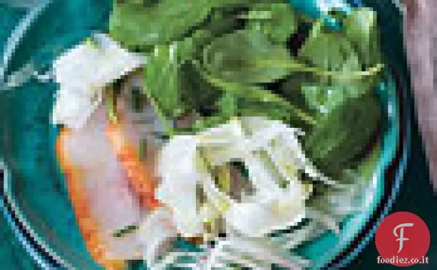 Pesce affumicato con insalata di finocchio e rucola