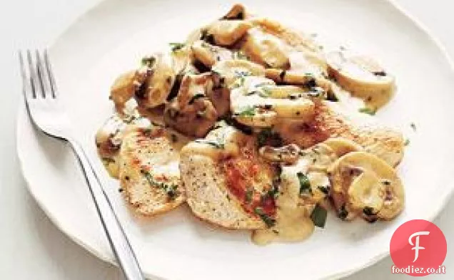 Pollo con funghi cremosi