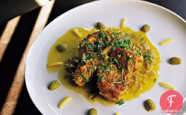 Pollo saltato con olive verdi e Coriandolo