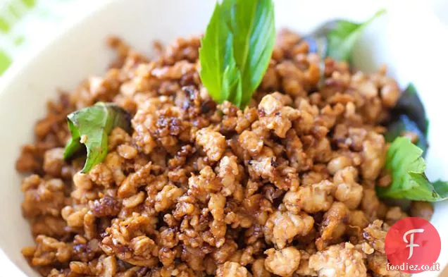 Ricetta di pollo al basilico tailandese (gai Pad Krapow)