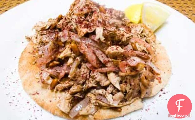 Pollo con cipolle e sommacco (djaj Bi-basal Wa Sommacco)