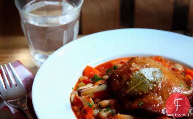 Confit d'anatra e un gustoso stufato di fagioli