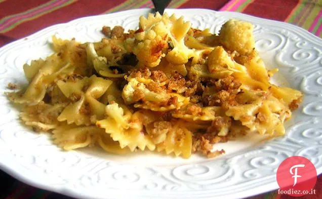 Farfalle Con Cavolfiore e Pangrattato Tostato