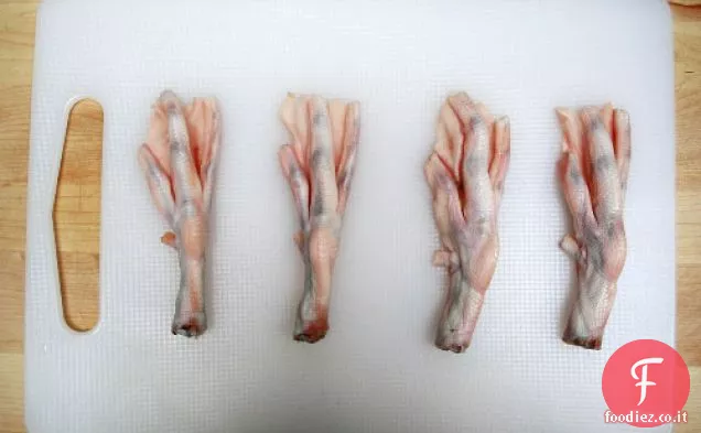 Il brutto Bit: Dal becco di artiglio, pollo e anatra piedi Steame