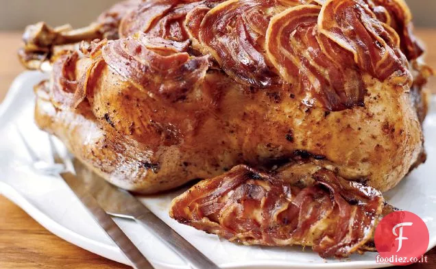 Tacchino arrosto avvolto in pancetta