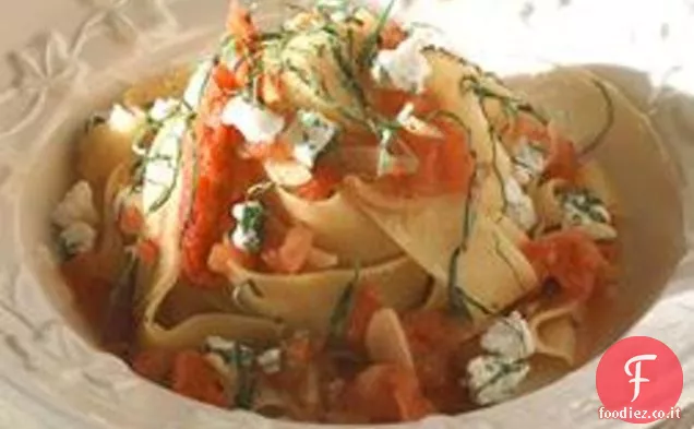 Pappardelle all'Aglio e Pomodori Secchi