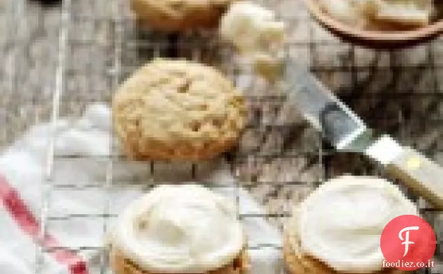 Biscotti di anacardi con glassa al burro marrone