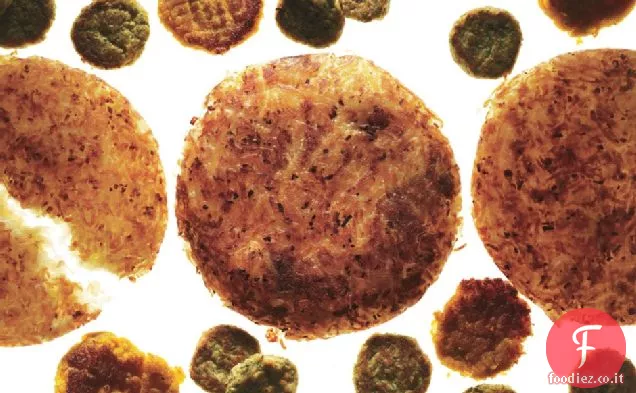 Latkes di patate alla Rösti con rosmarino e mele al burro marrone