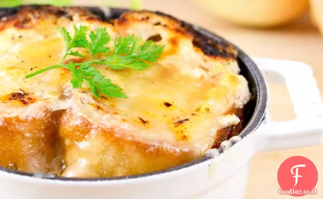 Zuppa di cipolle francese