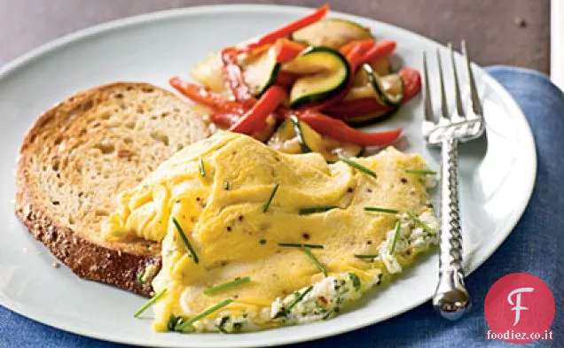 Omelette alle erbe e formaggio di capra