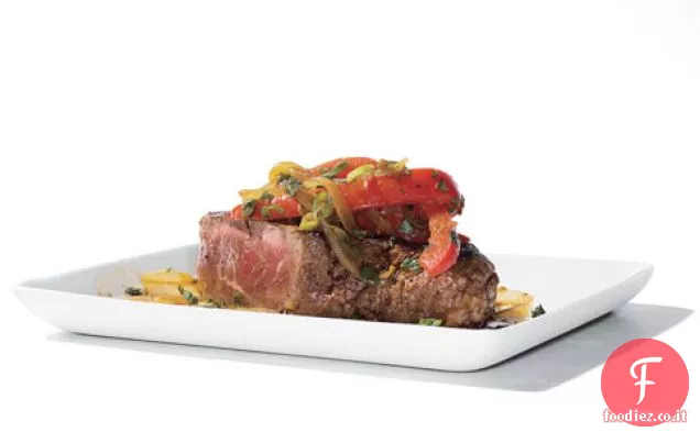 Bistecca asiatica condita con peperone Stir Fry
