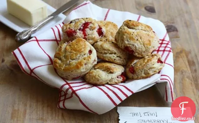 Biscotti al pepe nero alla fragola