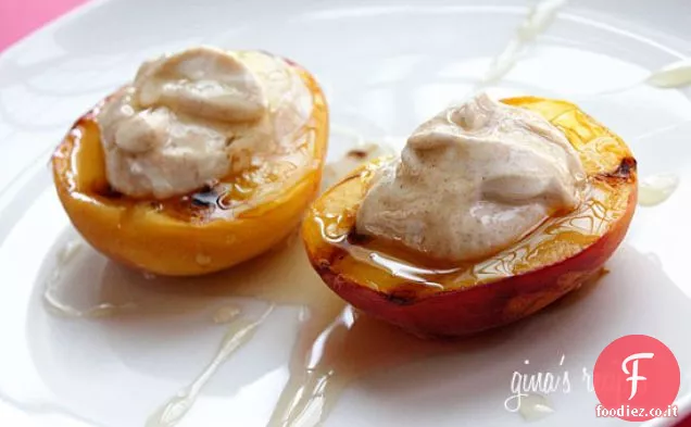 Pesche Grigliate con Miele e Yogurt
