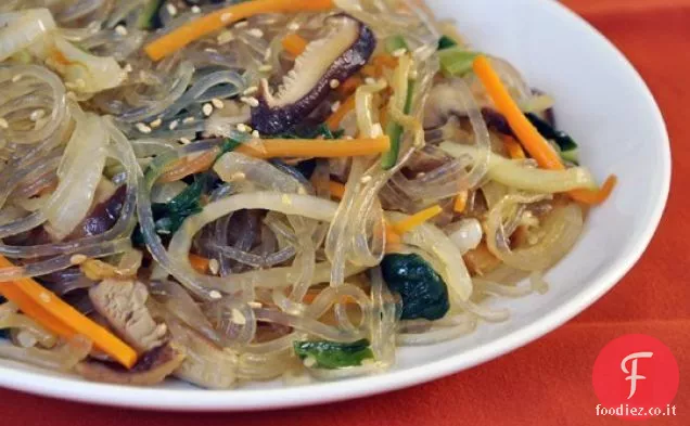 Vegetariano Chap Chae (Spaghetti coreani con verdure)
