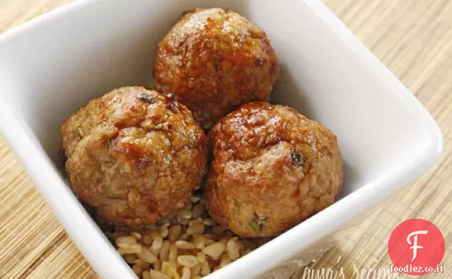Polpette di tacchino asiatico con salsa di sesamo al lime