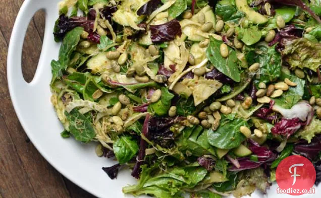 Insalata croccante con germogli e condimento al Miso-limone