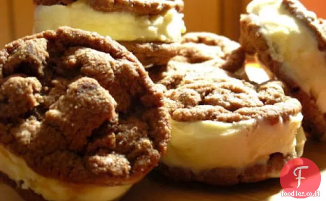 Biscotti al cioccolato doppio (per panini gelato)