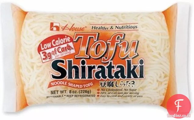 Tagliatelle di tofu coreane piccanti con tonno