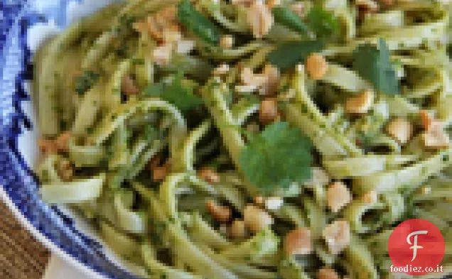 Pasta al Pesto di Coriandolo e arachidi