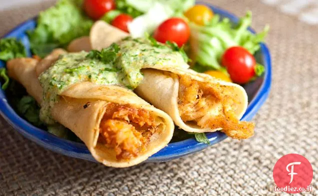 Taquitos di pollo con salsa verde