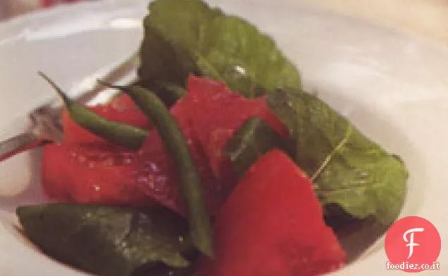 Insalata di pomodori e fagioli francesi