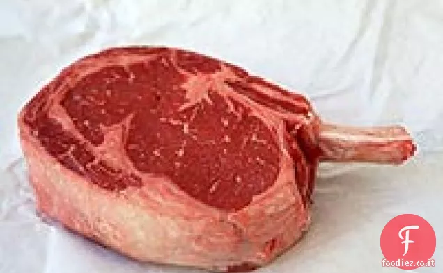 Bistecca di cowboy con salsa Chimichurri