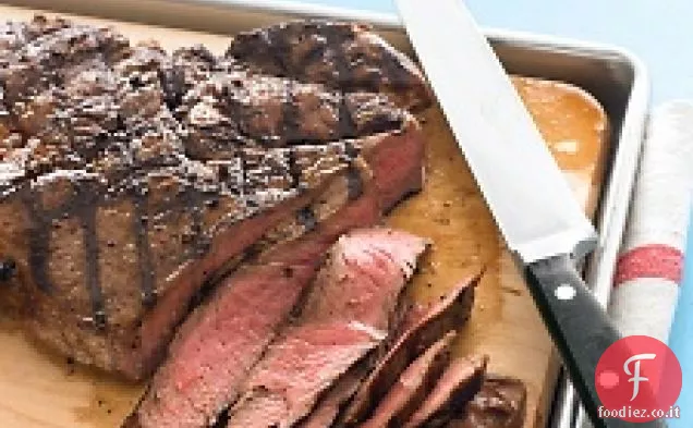Bistecca di controfiletto alla griglia con Topping Bar