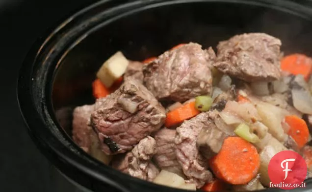 Stufato di manzo cotto lentamente (con funghi e verdure )