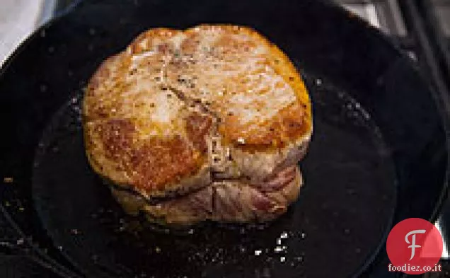 Arrosto di maiale avvolto con pancetta