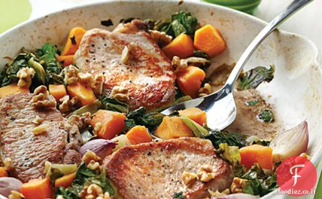 Braciole di maiale con zucca, scarola e noci