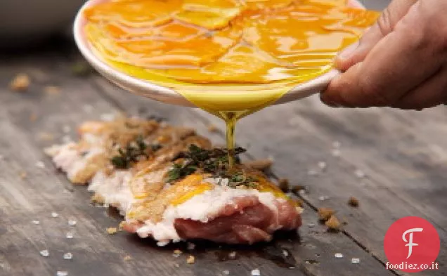 Filetto di maiale con zucchero di canna bruciato, Confit all'arancia e timo