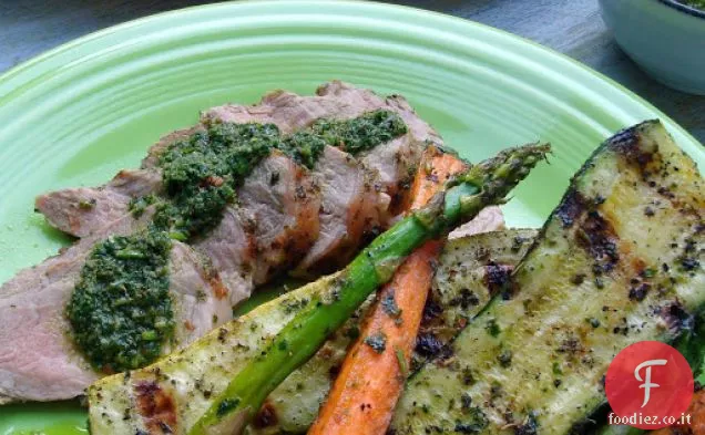 Filetto di maiale alla griglia con Chimichurri e verdure estive