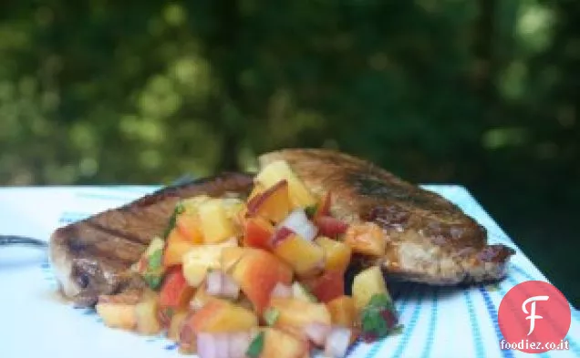 Carne di maiale glassata con salsa di pesca