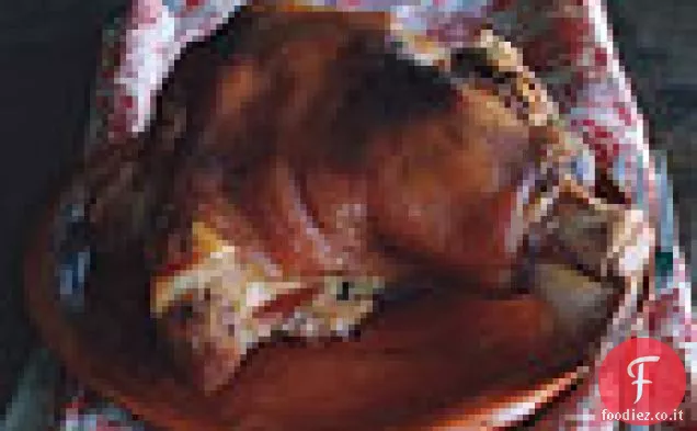 Spalla di maiale arrostita all'aglio