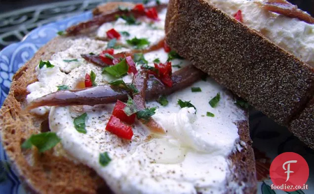 Labneh con Peperoncino e Acciuga