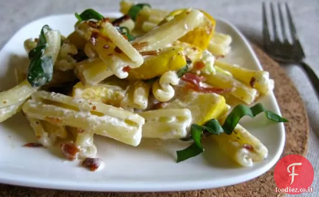 Zucca, pancetta e formaggio di capra Pasta con basilico
