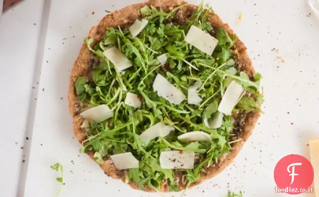 Pizza al Pesto Integrale con Rucola fresca e Parmigiano