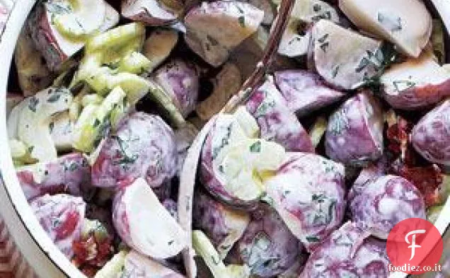 Insalata di patate cremosa con ricetta pancetta