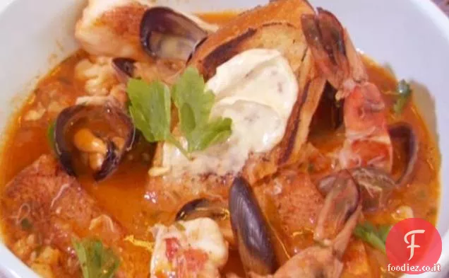 Mercato del Pesce Fulton Cioppino con Crostini a Lievitazione Naturale