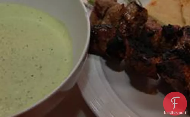 Kabobs Agnello greco con Yogurt-Menta Salsa Verde