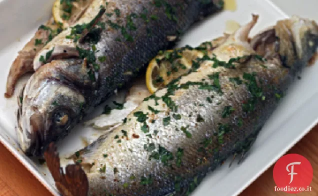 Branzino intero in padella