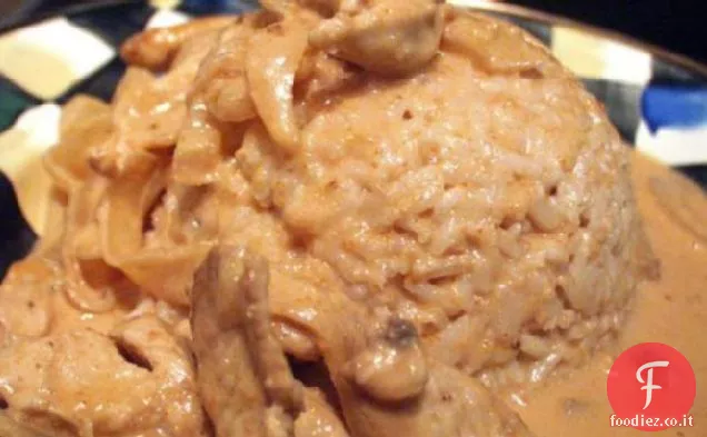 Pollo al curry di arachidi