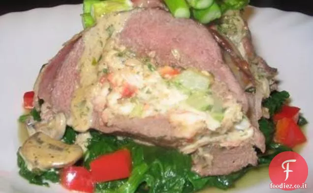 Filetto di struzzo/manzo ripieno di granchio con salsa al pepe