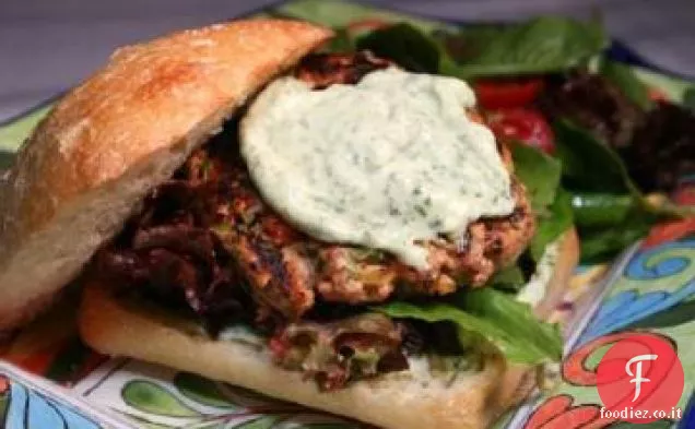 Hamburger di salmone fresco con maionese al dragoncello